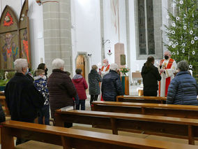 Darstellung des Herrn mit Kerzenweihe und Blasiussegen (Foto: Karl-Franz Thiede)